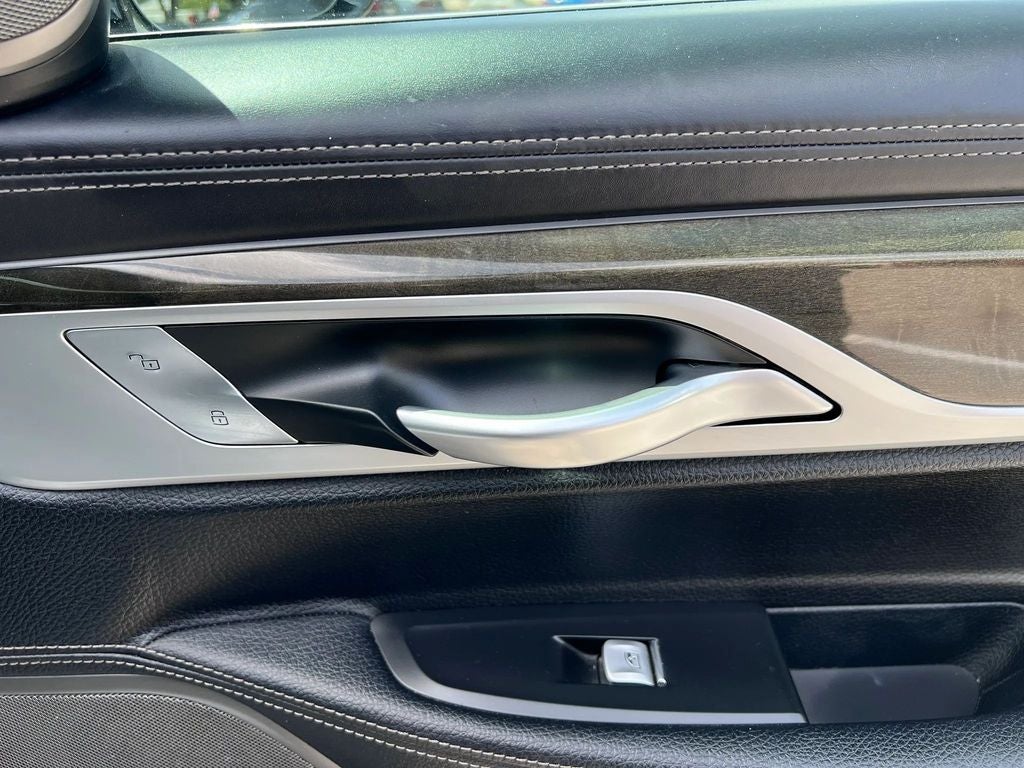 2018 BMW 7 Series 740i