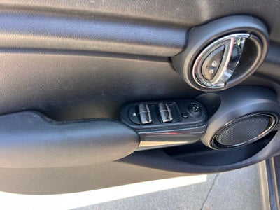 2016 MINI Cooper Base