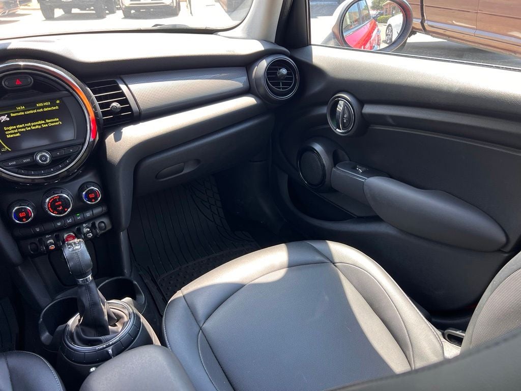 2016 MINI Cooper Base